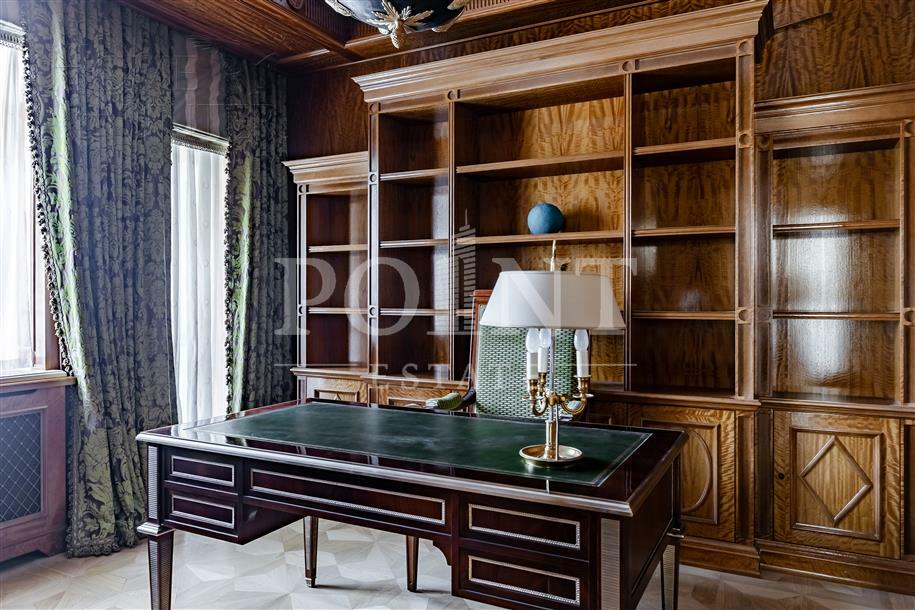 6-КОМН. КВАРТИРА С ОТДЕЛКОЙ 323.5 М² НА 3 ЭТАЖЕ