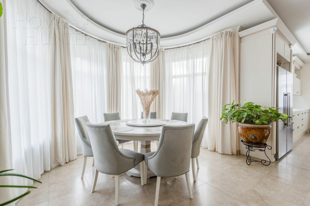 2-этажный коттедж 500 м² с отделкой