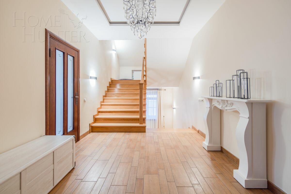 2-этажный коттедж 500 м² с отделкой