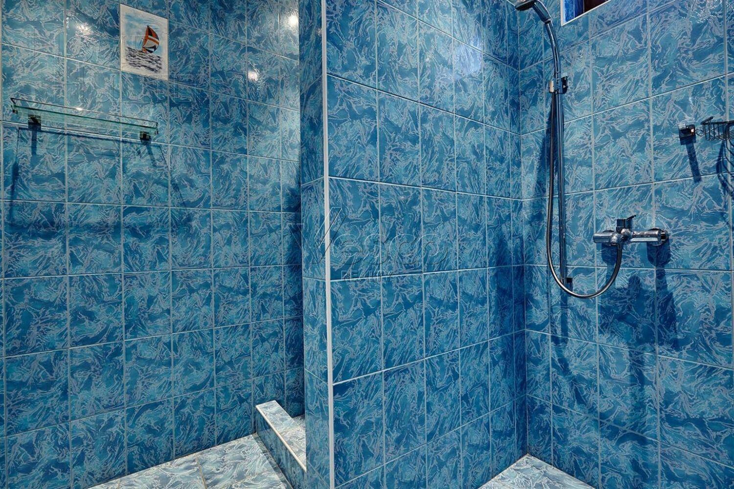 2-этажный коттедж 720 м² с отделкой