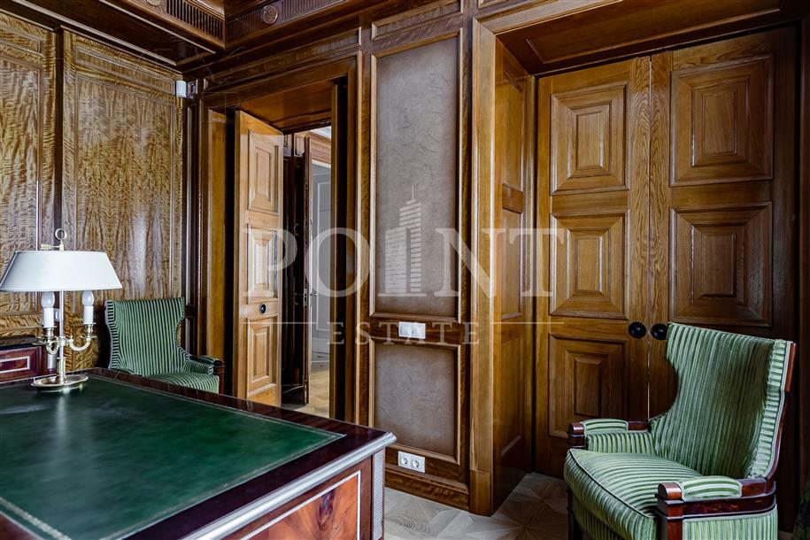 6-КОМН. КВАРТИРА С ОТДЕЛКОЙ 323.5 М² НА 3 ЭТАЖЕ