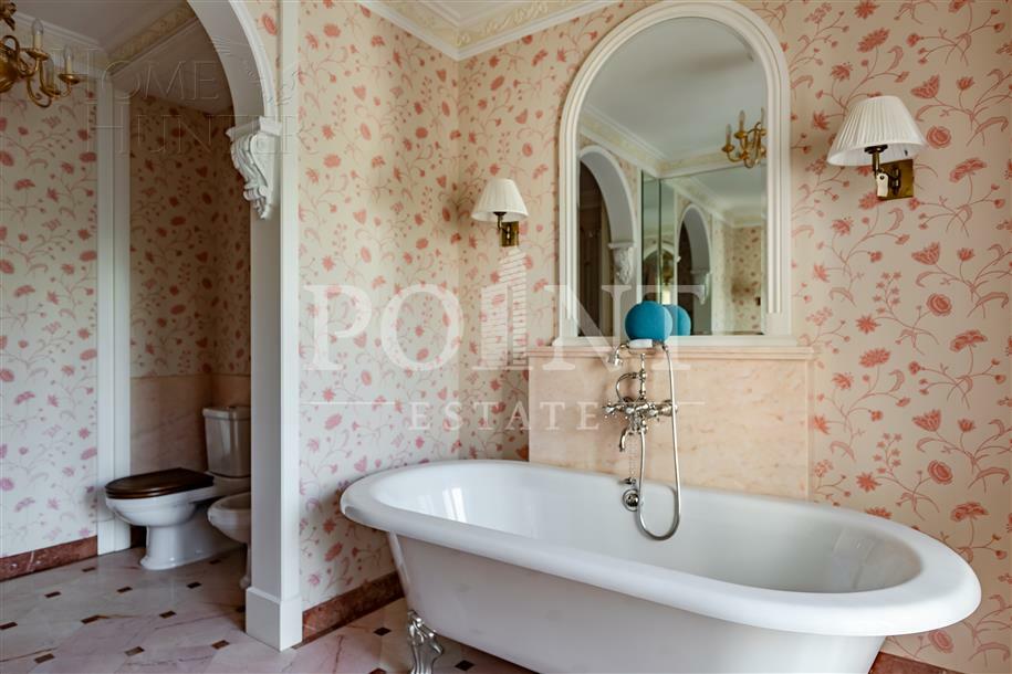 6-КОМН. КВАРТИРА С ОТДЕЛКОЙ 323.5 М² НА 3 ЭТАЖЕ