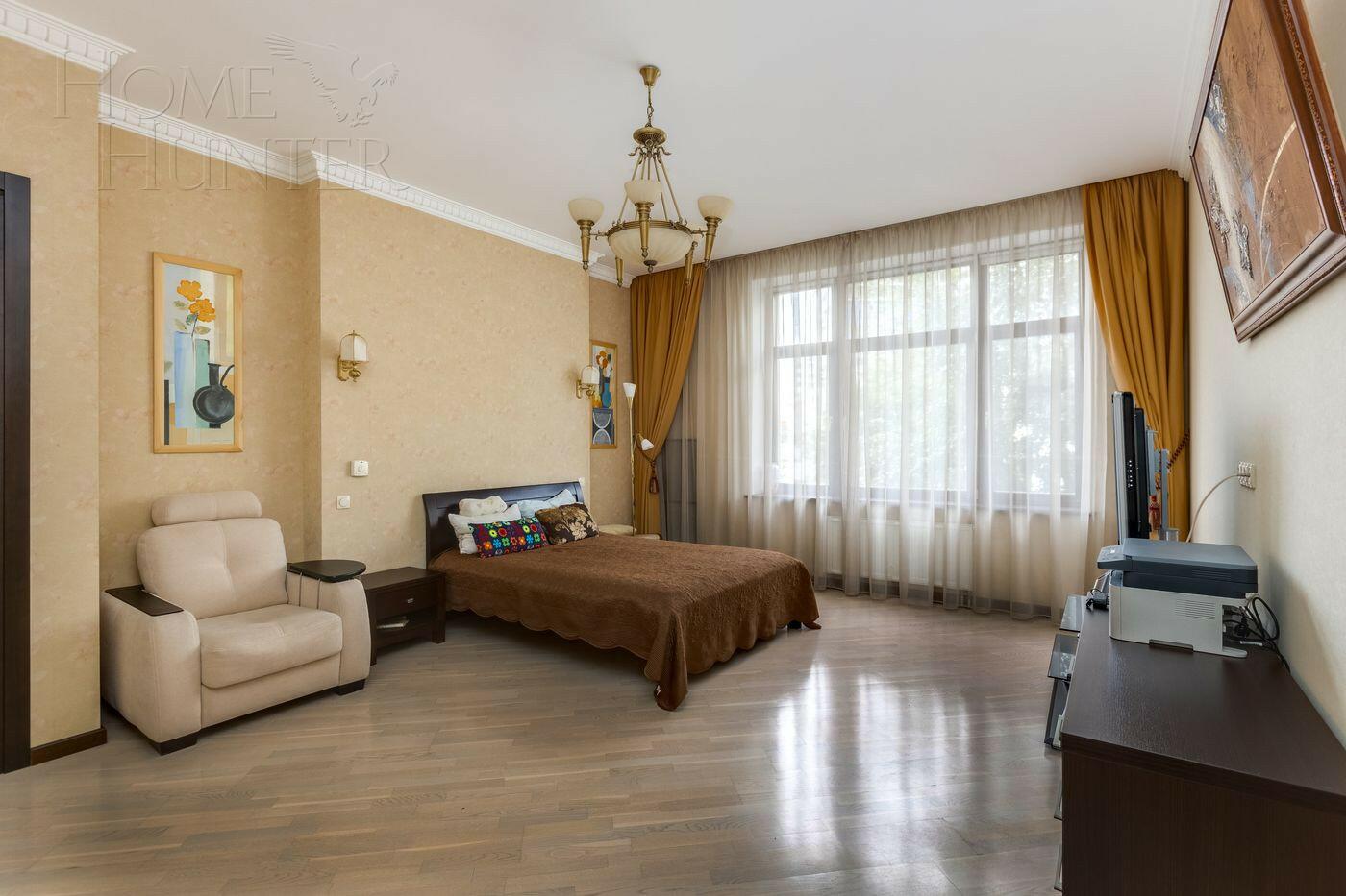 3-КОМН. КВАРТИРА С ОТДЕЛКОЙ 146.5 М² НА 4 ЭТАЖЕ