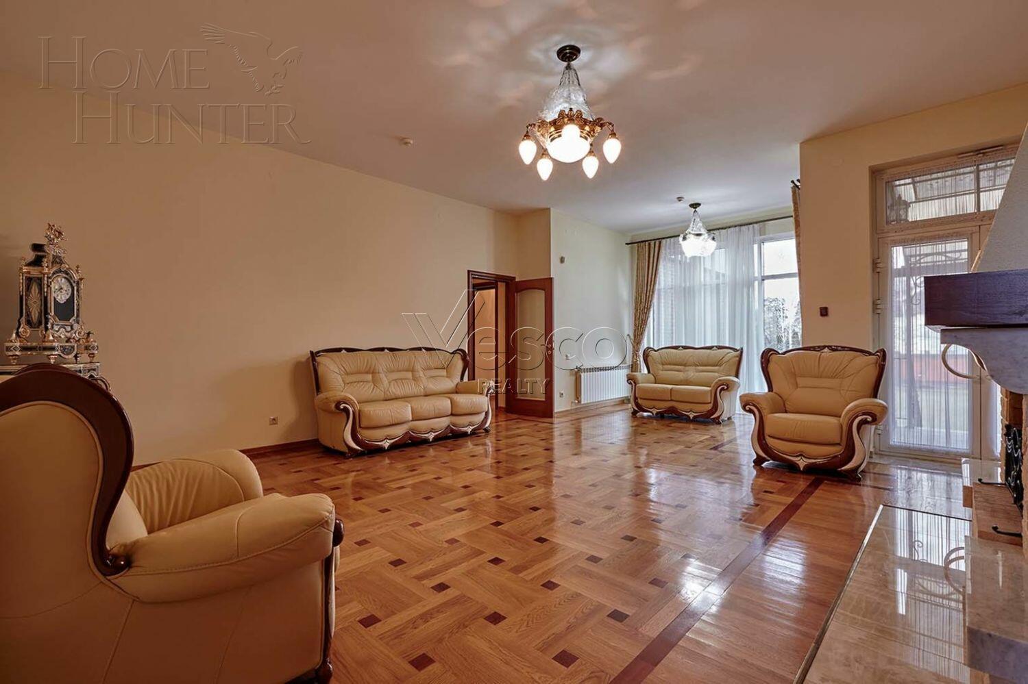 2-этажный коттедж 720 м² с отделкой