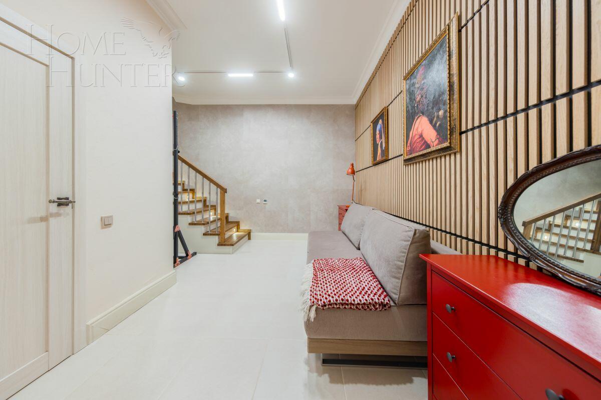 2-этажный коттедж 500 м² с отделкой