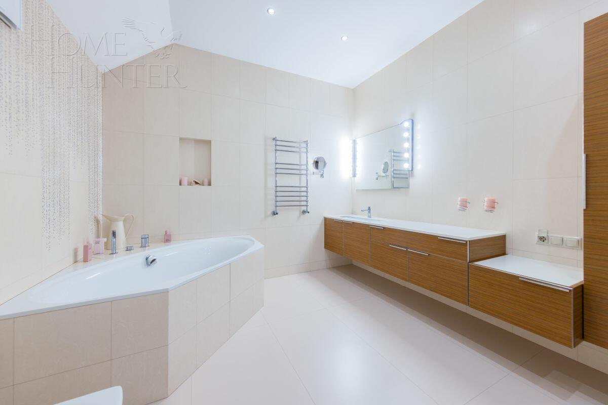 2-этажный коттедж 500 м² с отделкой