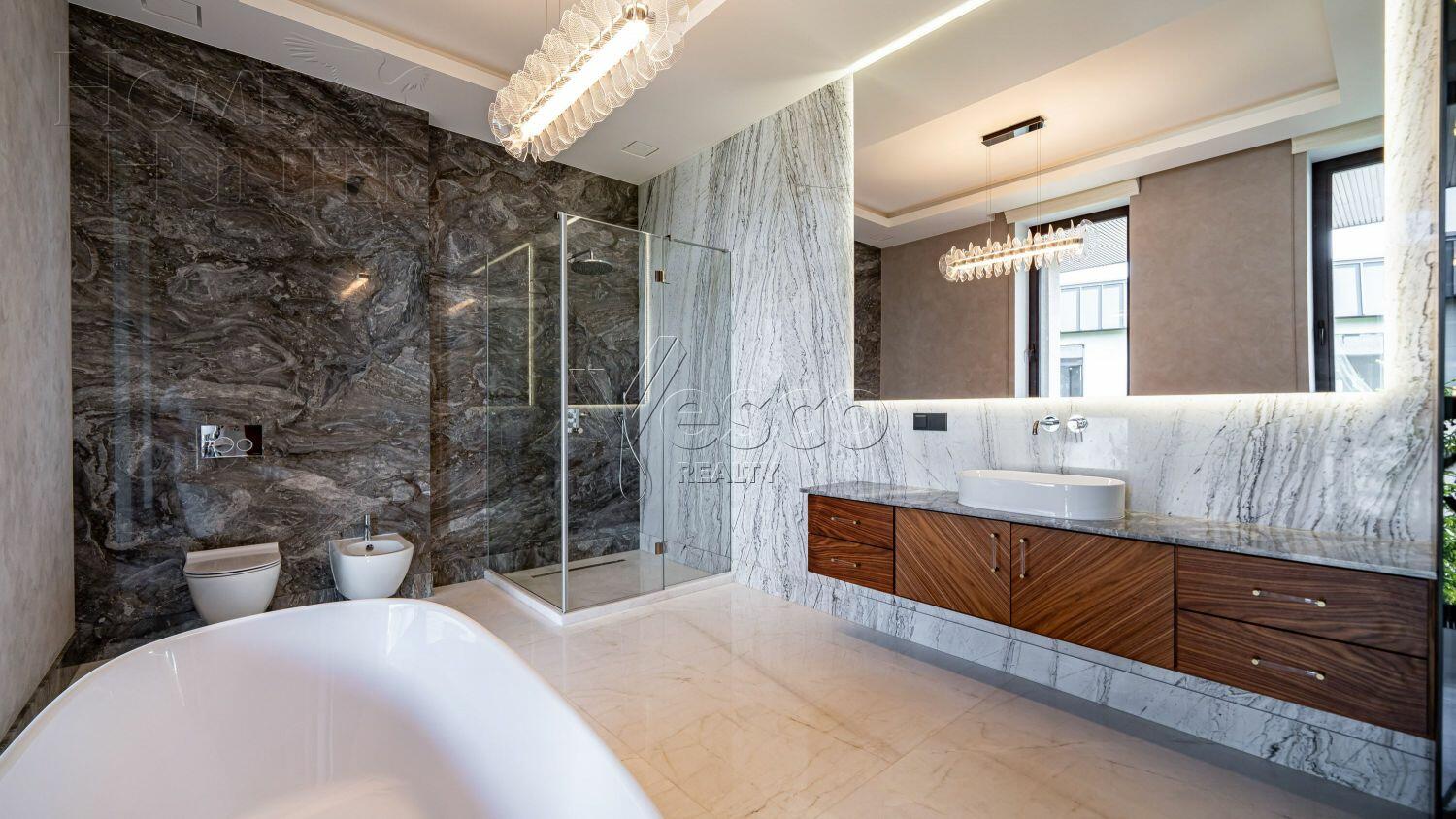 2-этажный коттедж 942 м² с отделкой