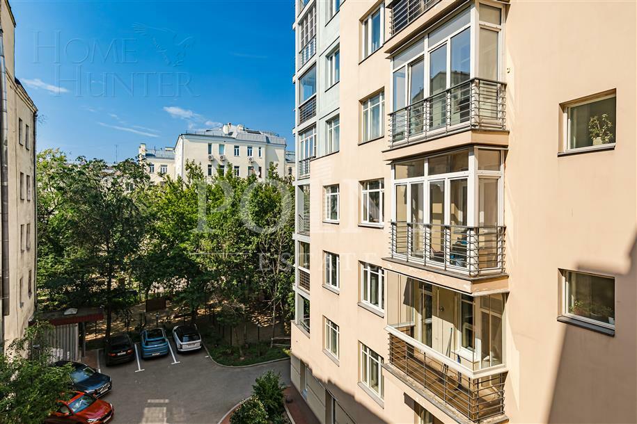 6-КОМН. КВАРТИРА С ОТДЕЛКОЙ 323.5 М² НА 3 ЭТАЖЕ