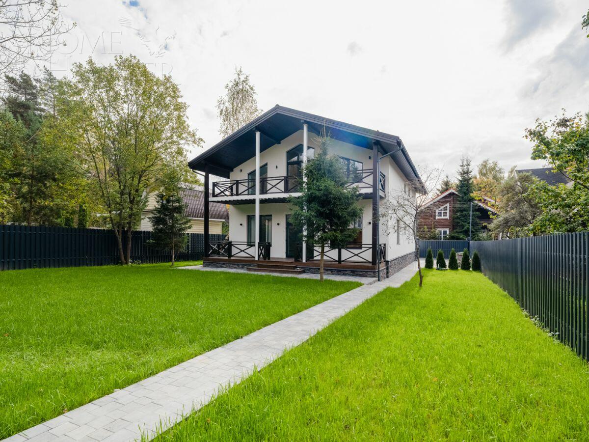 2-этажный коттедж 290 м² с отделкой