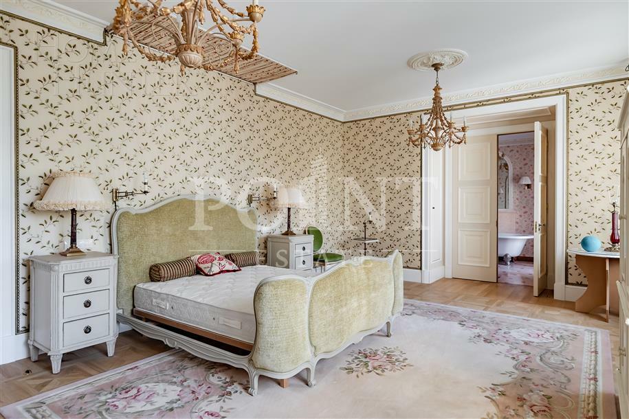 6-КОМН. КВАРТИРА С ОТДЕЛКОЙ 323.5 М² НА 3 ЭТАЖЕ