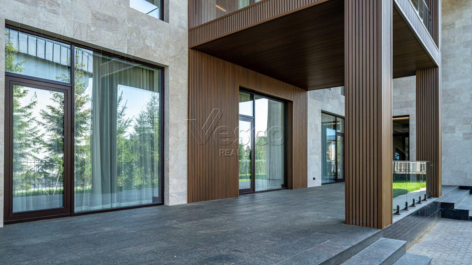 2-этажный коттедж 942 м² с отделкой