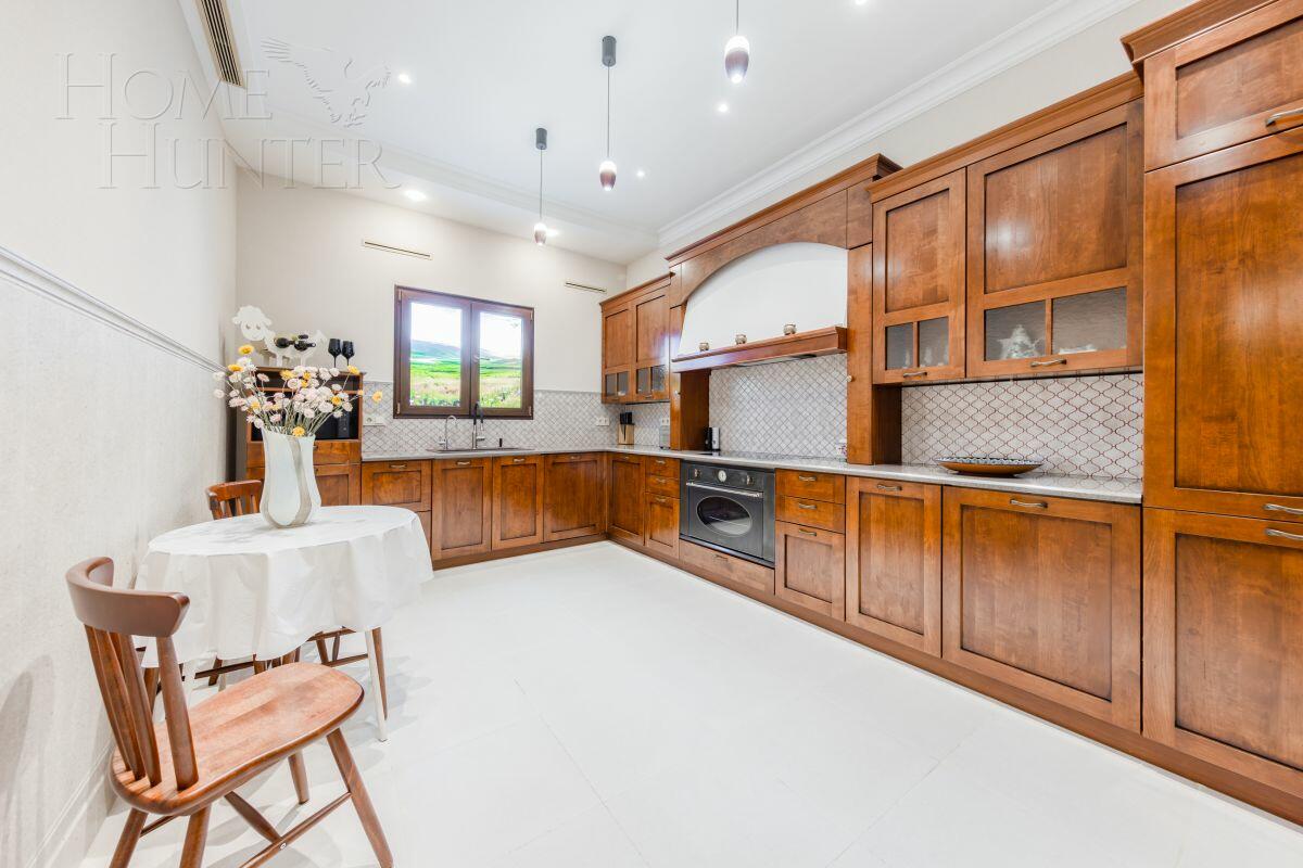 2-этажный коттедж 500 м² с отделкой