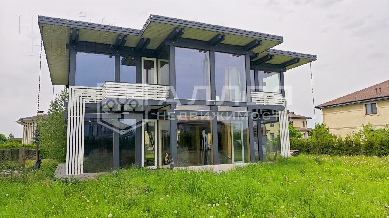 2-этажный коттедж 350 м² с отделкой