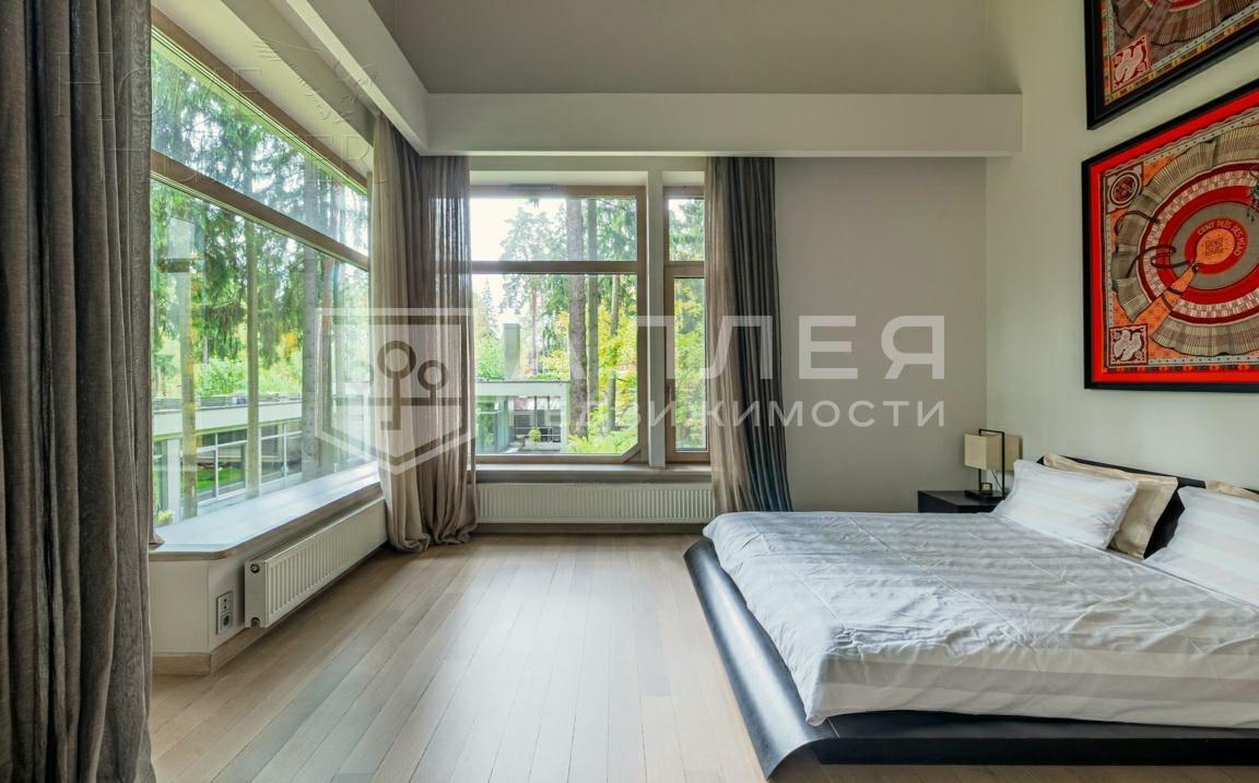 3-этажный коттедж 640 м² с отделкой