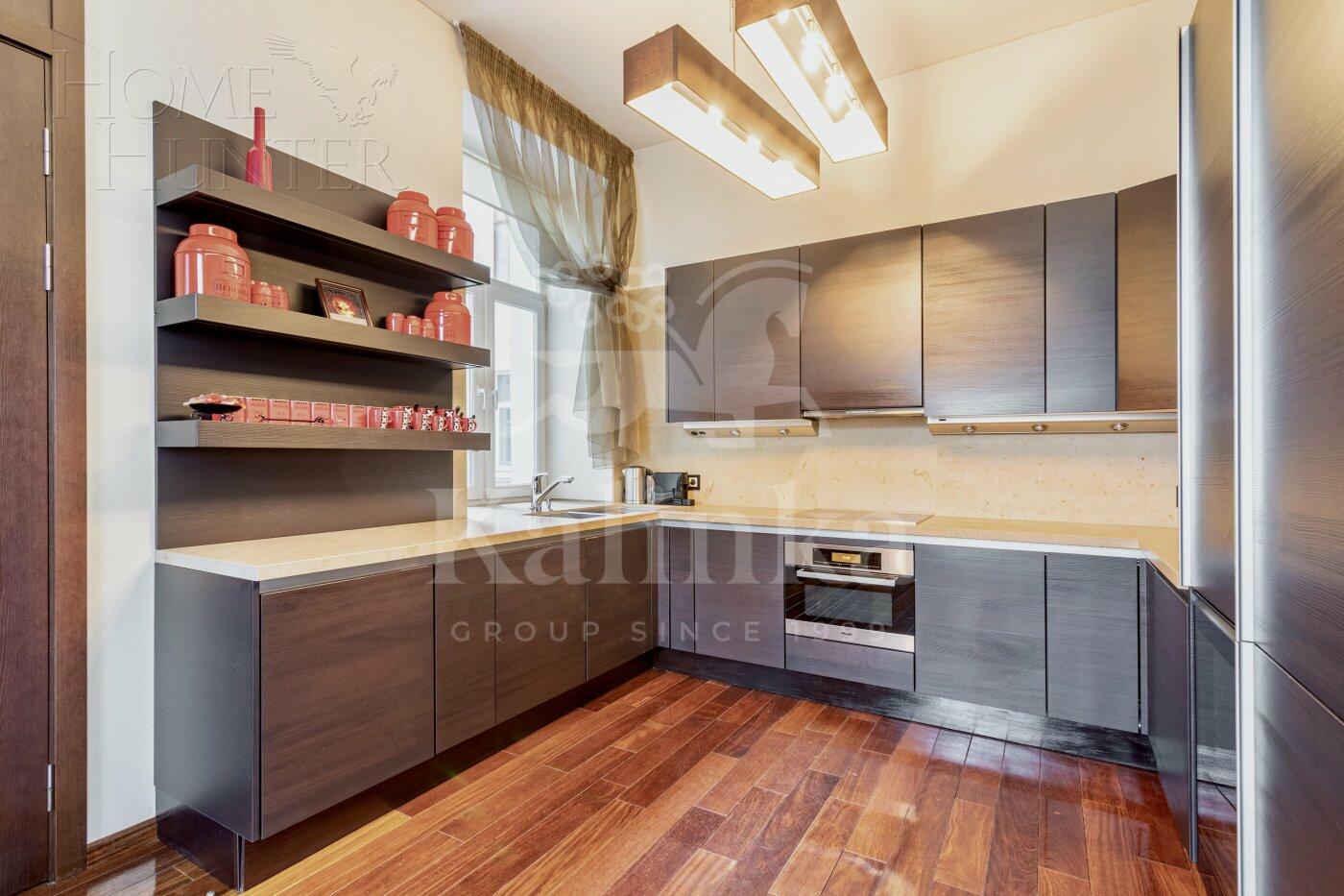 3-КОМН. КВАРТИРА С ОТДЕЛКОЙ 135 М² НА 4 ЭТАЖЕ