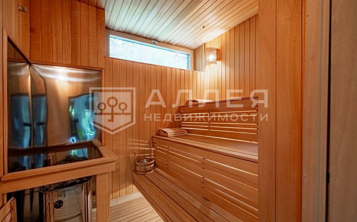 3-этажный коттедж 640 м² с отделкой