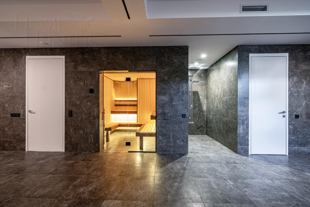 2-этажный коттедж 693 м² с отделкой