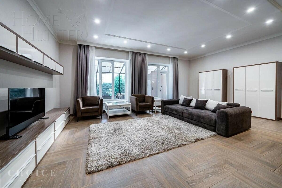 3-этажный таунхаус 200 м² с отделкой