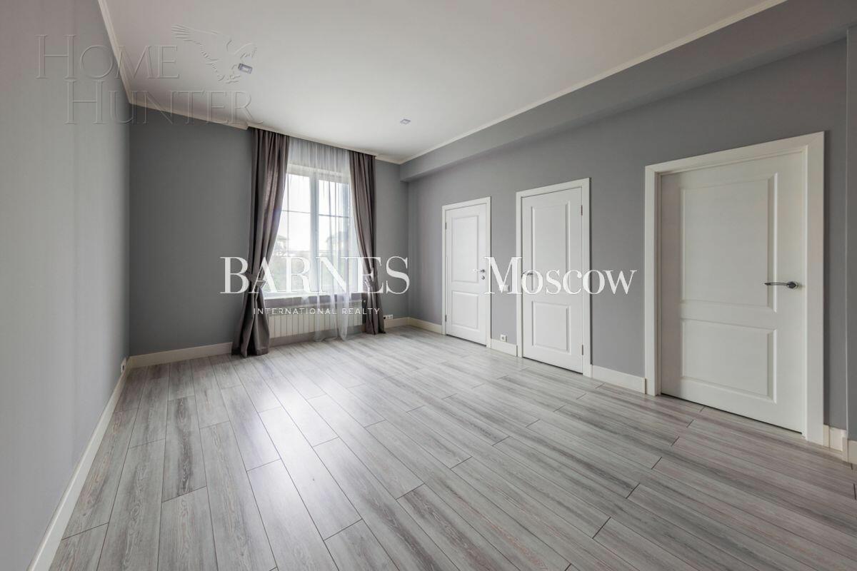 2-этажный коттедж 304 м² с отделкой