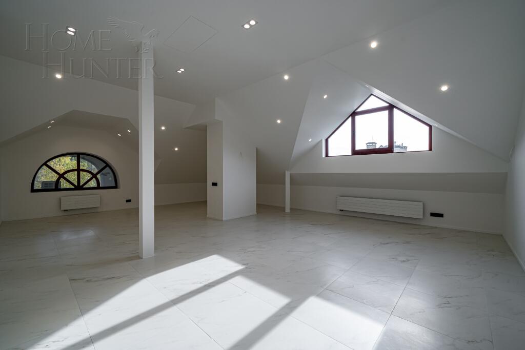 2-этажный коттедж 693 м² с отделкой