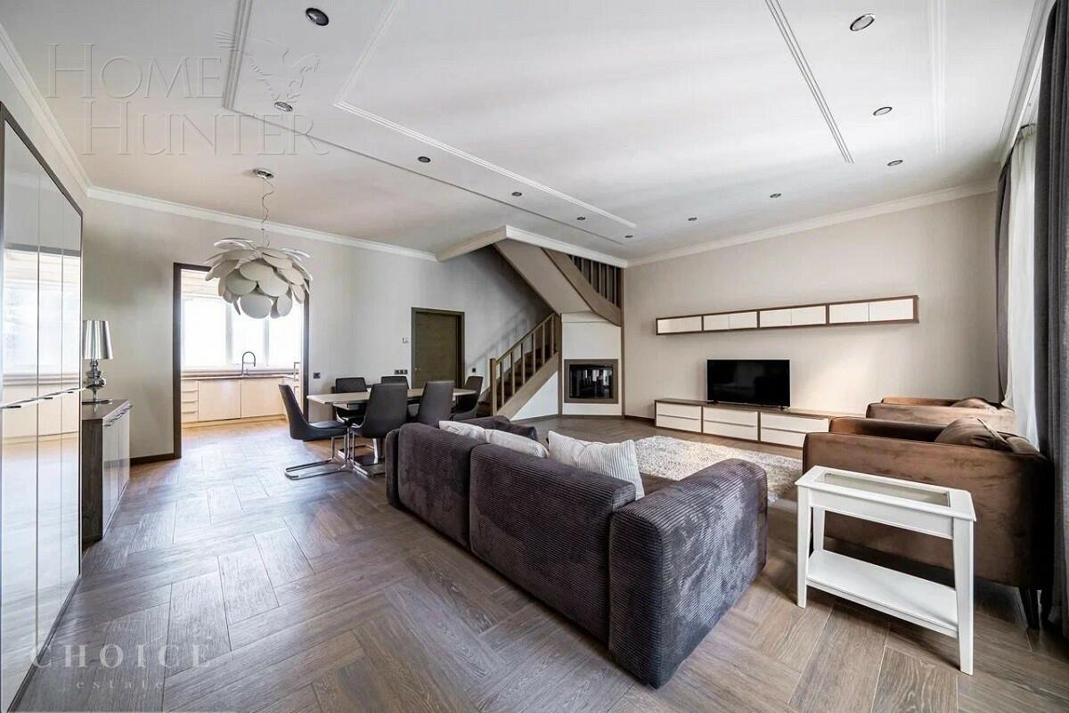 3-этажный таунхаус 200 м² с отделкой