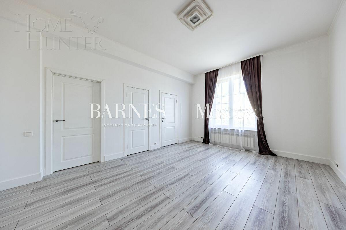 2-этажный коттедж 304 м² с отделкой