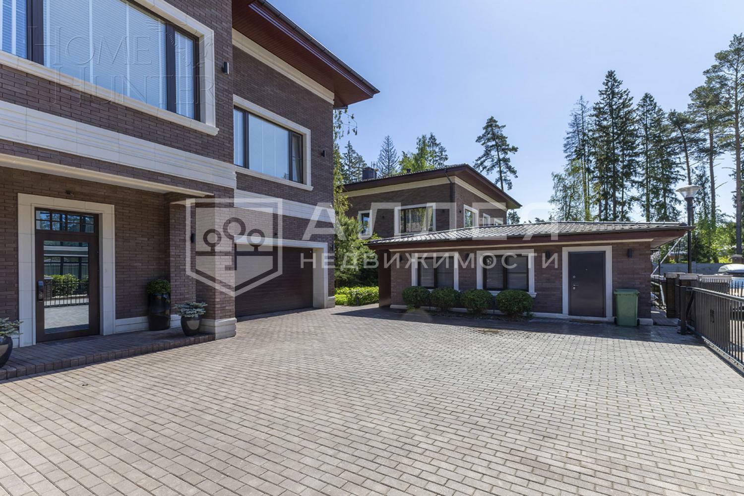 3-этажный коттедж 800 м² с отделкой