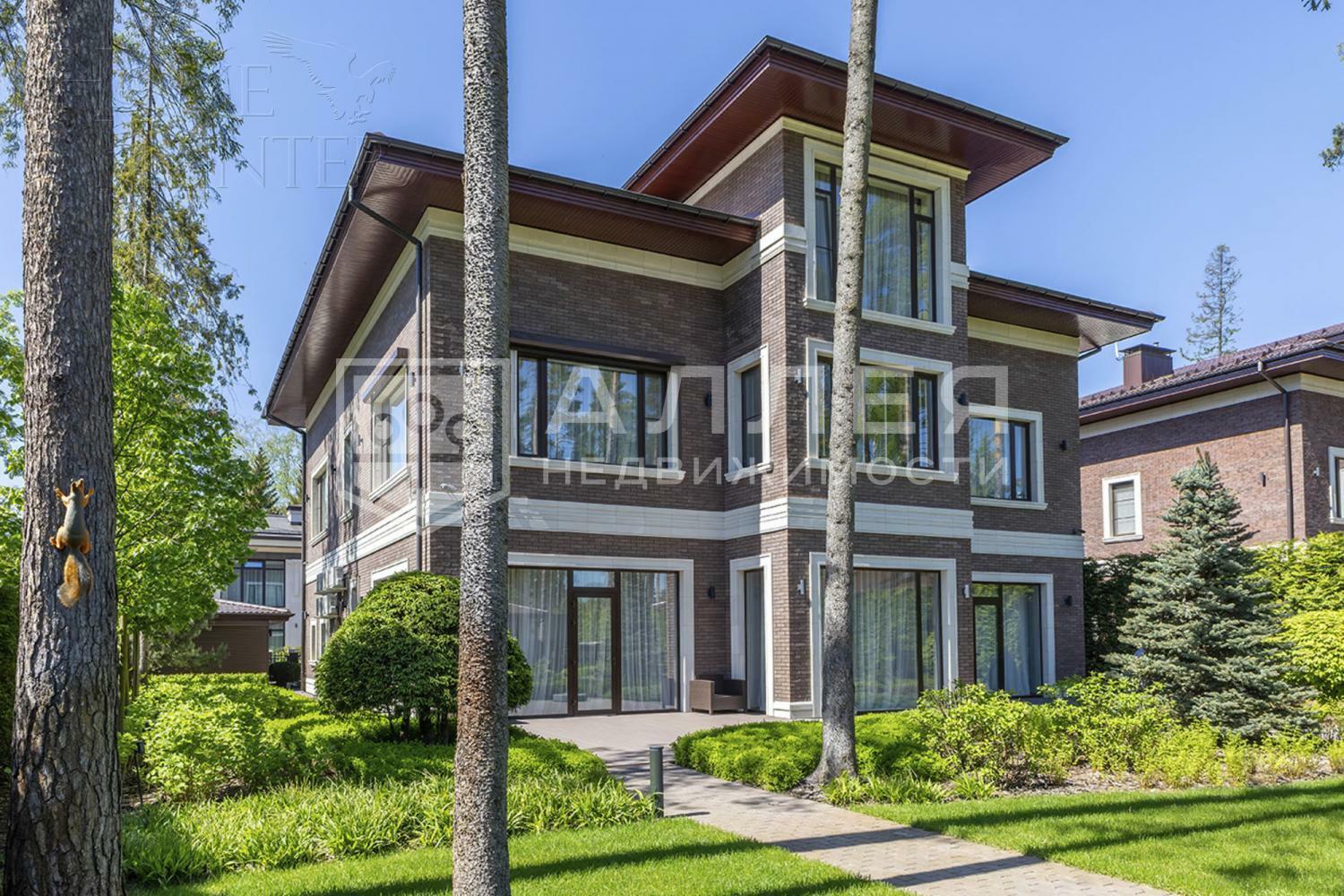 3-этажный коттедж 800 м² с отделкой