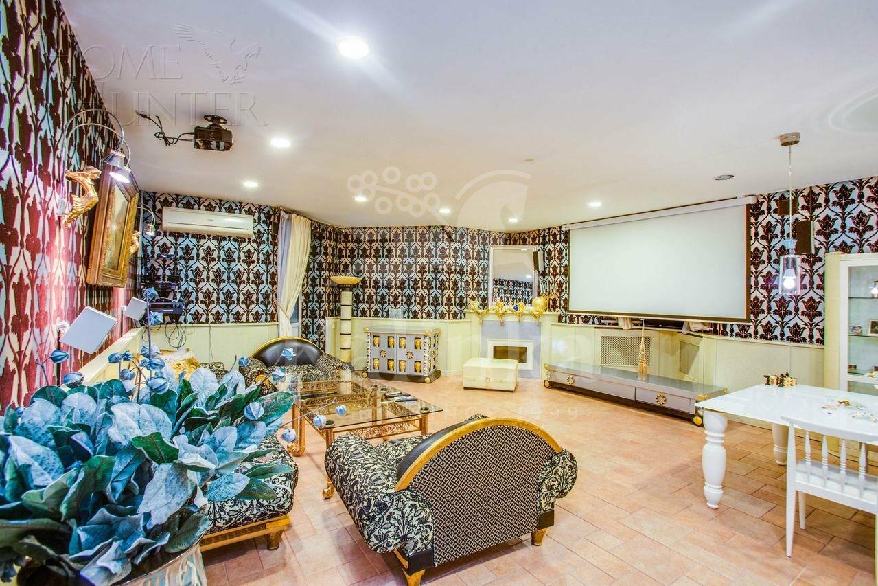 2-этажный коттедж 1 140 м² с отделкой