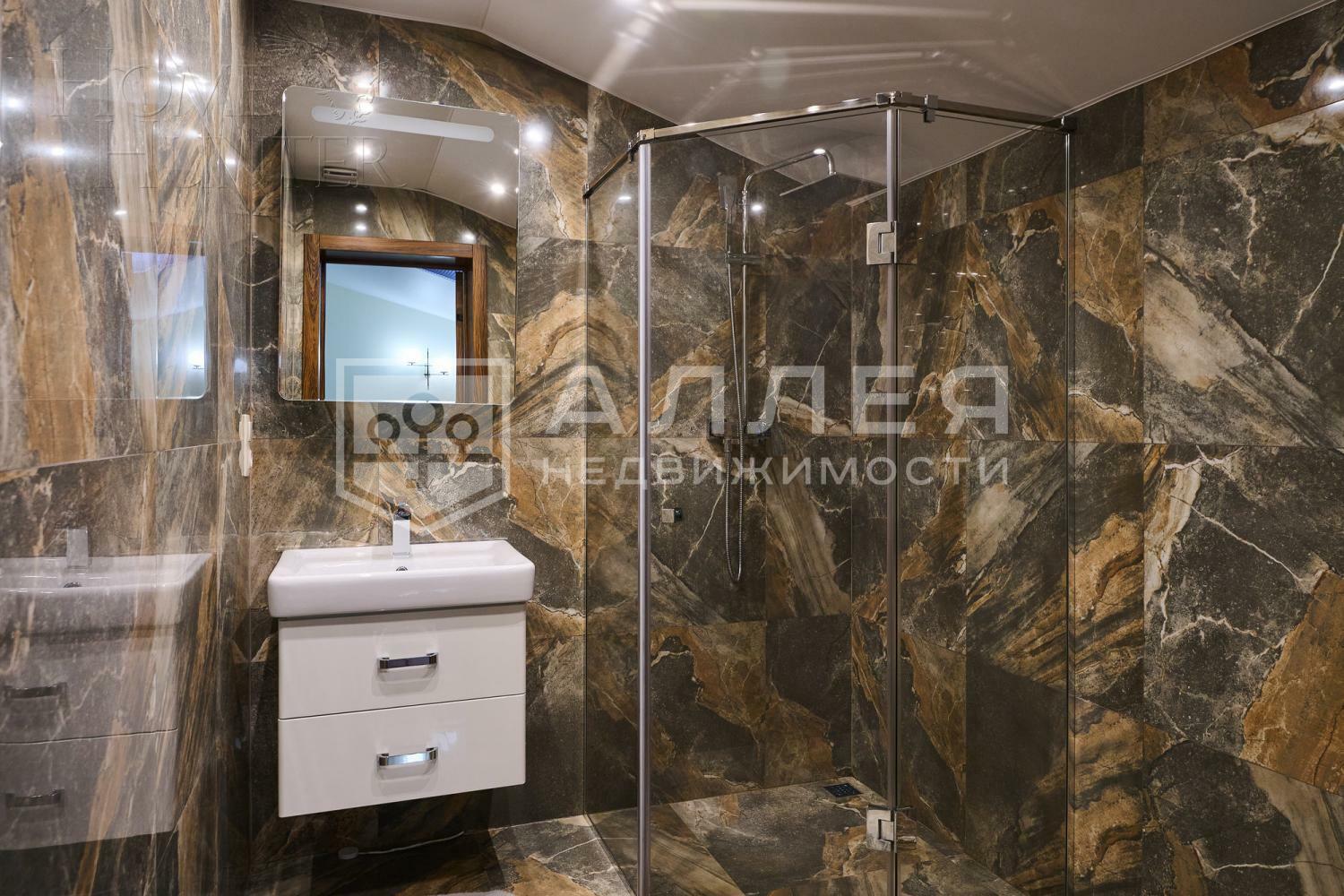 3-этажный коттедж 800 м² с отделкой