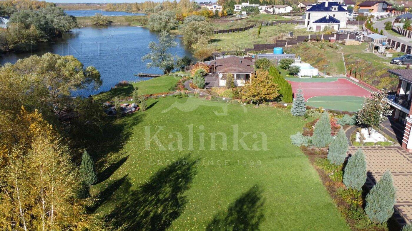 2-этажный коттедж 678 м² с отделкой