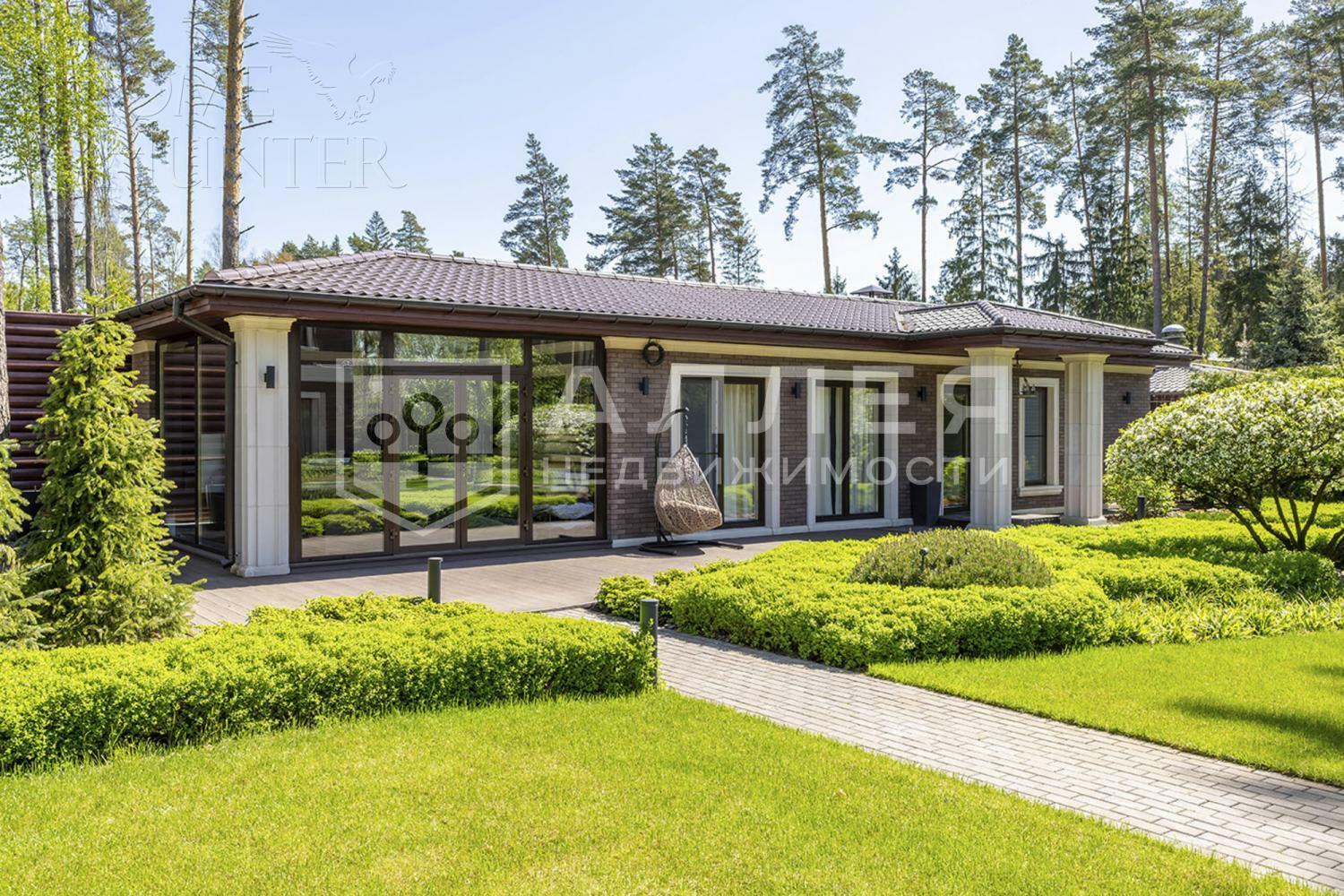 3-этажный коттедж 800 м² с отделкой