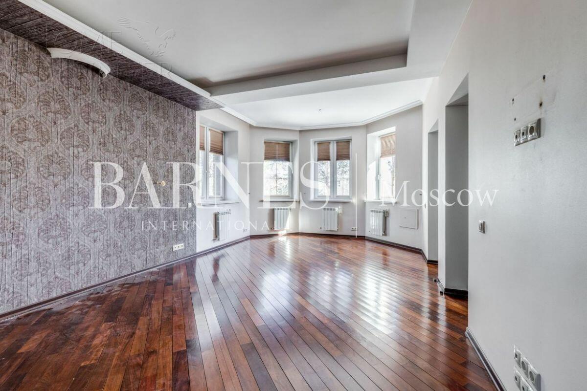 2-этажный коттедж 600 м² с отделкой