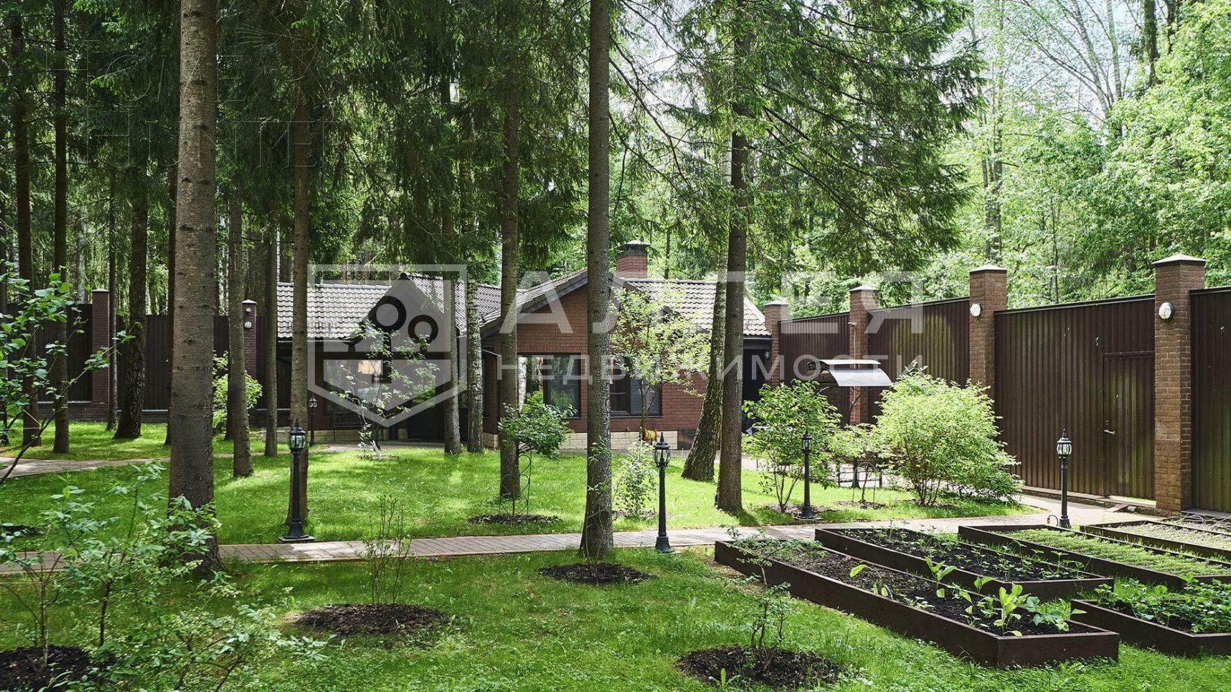 2-этажный коттедж 800 м² с отделкой