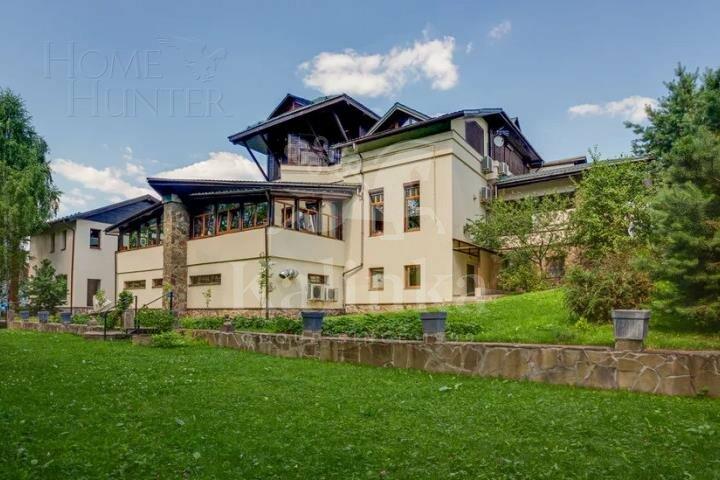 2-этажный коттедж 1 140 м² с отделкой