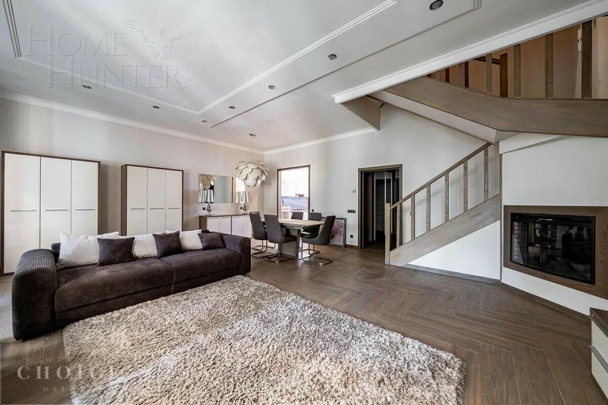 3-этажный таунхаус 200 м² с отделкой