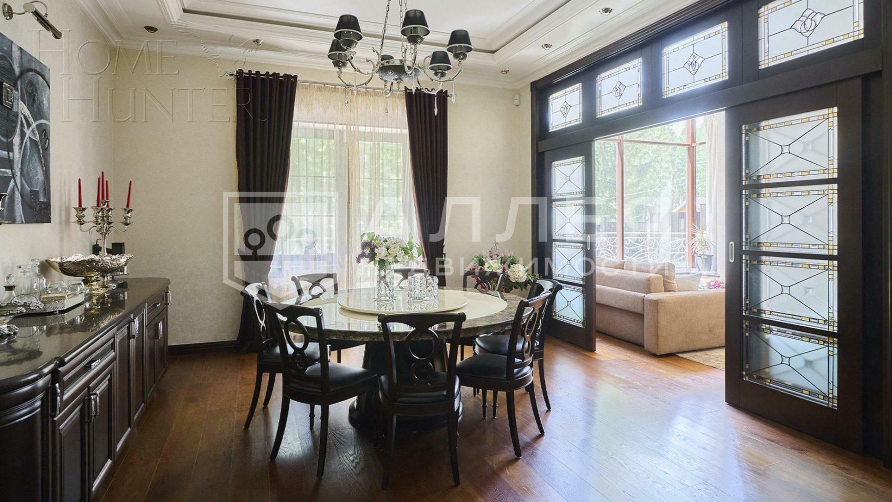 2-этажный коттедж 800 м² с отделкой