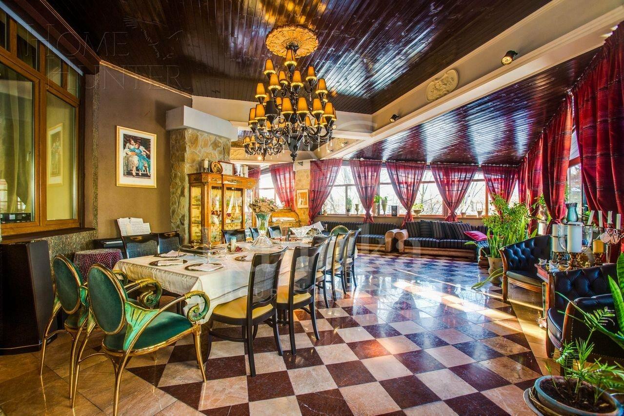 2-этажный коттедж 1 140 м² с отделкой