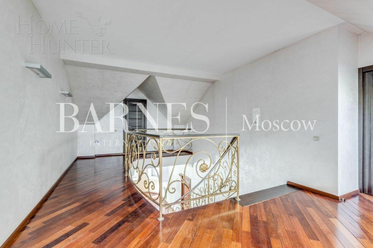 2-этажный коттедж 600 м² с отделкой