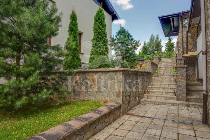 2-этажный коттедж 1 140 м² с отделкой