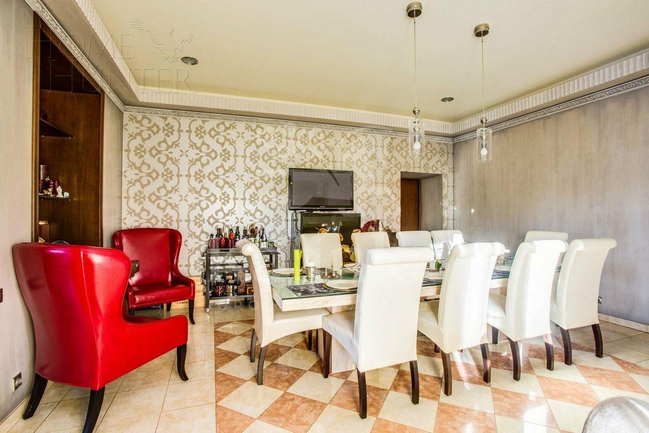 2-этажный коттедж 1 140 м² с отделкой