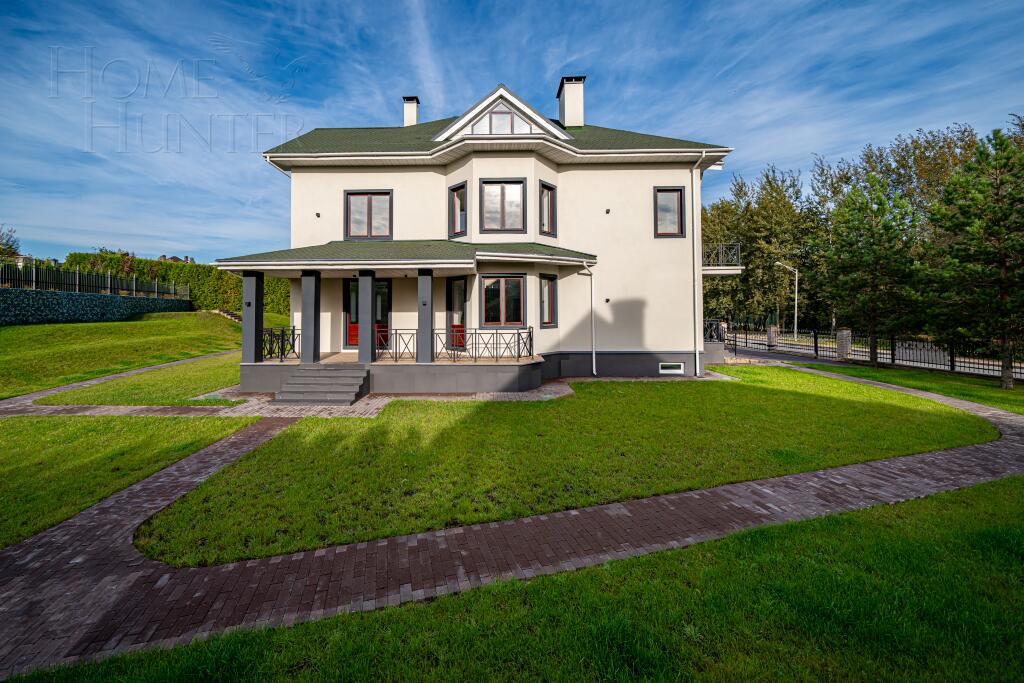 2-этажный коттедж 693 м² с отделкой