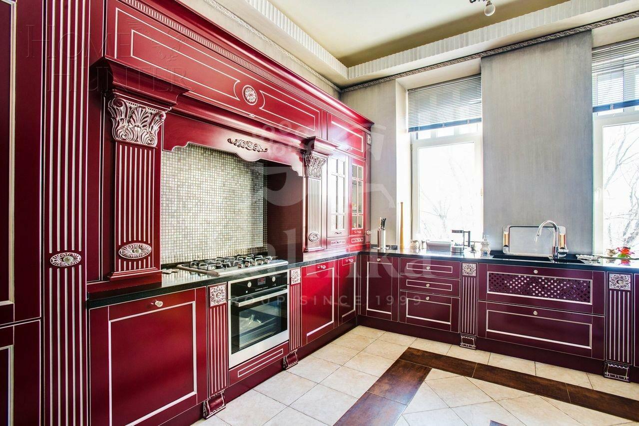 2-этажный коттедж 1 140 м² с отделкой