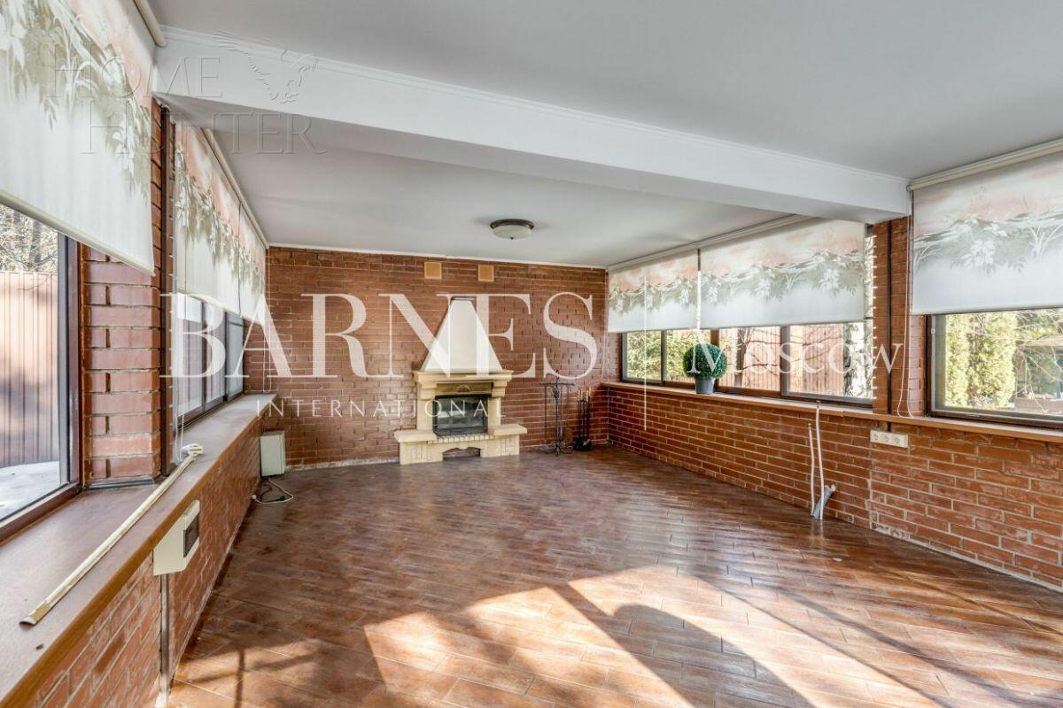 2-этажный коттедж 600 м² с отделкой