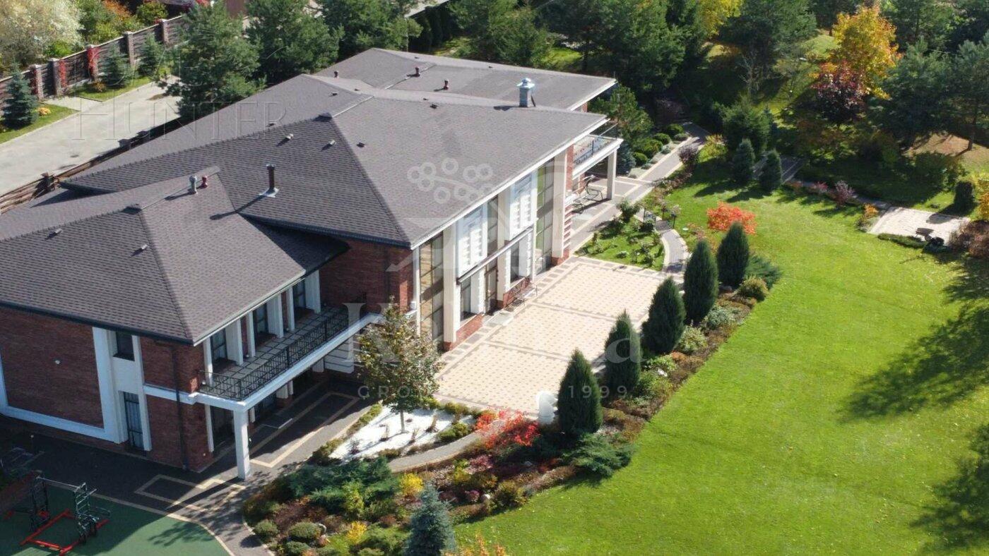 2-этажный коттедж 678 м² с отделкой