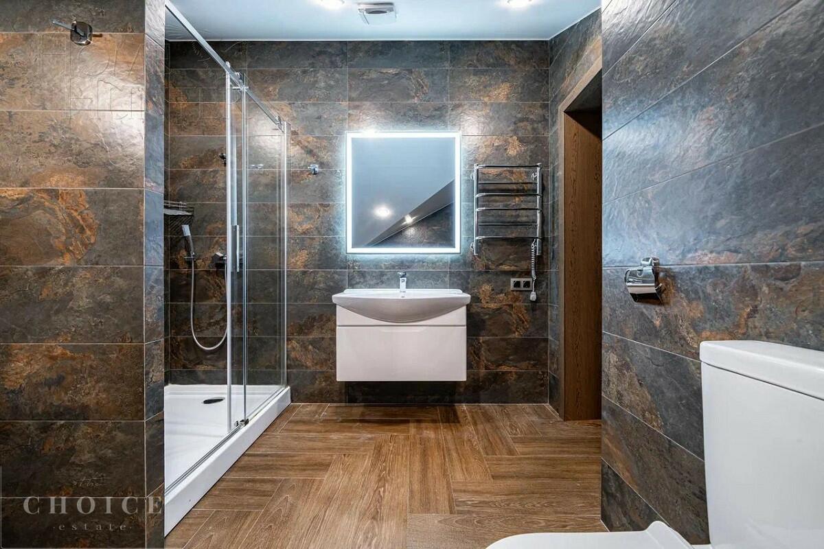 3-этажный таунхаус 200 м² с отделкой