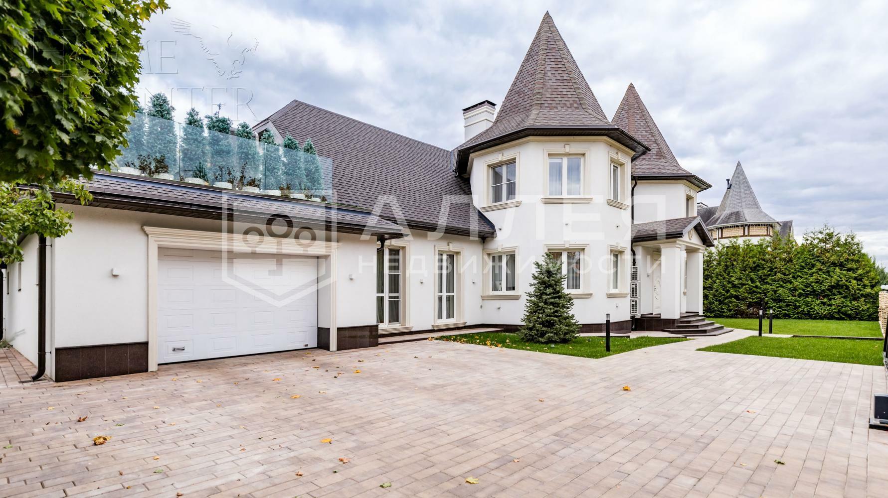 2-этажный коттедж 550 м² с отделкой