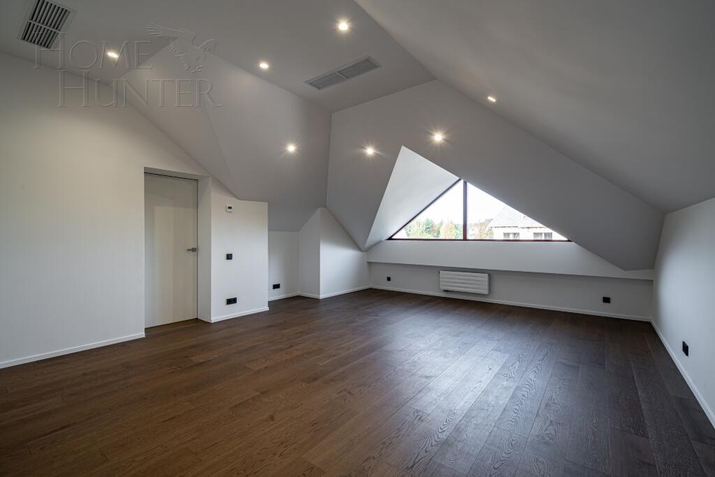 2-этажный коттедж 693 м² с отделкой