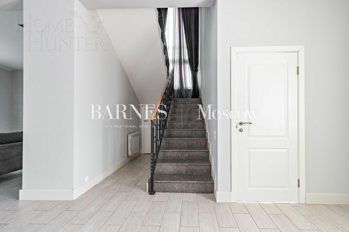 2-этажный коттедж 304 м² с отделкой