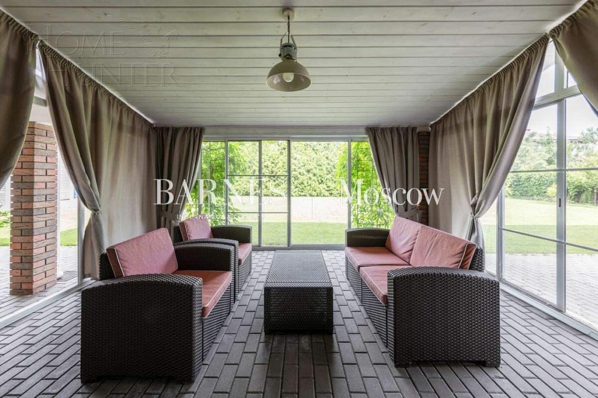 2-этажный коттедж 304 м² с отделкой